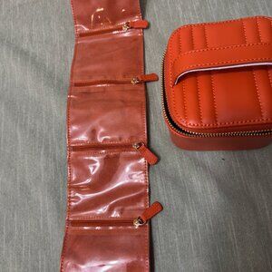 Wolf - Maria Zip Jewelry Cube